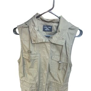 Women’s Love Tree Vest -Size Small